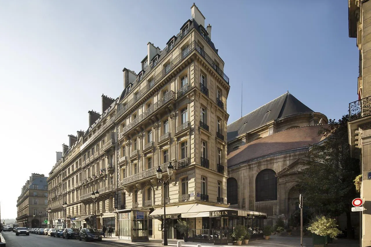Lumen Louvre 4*