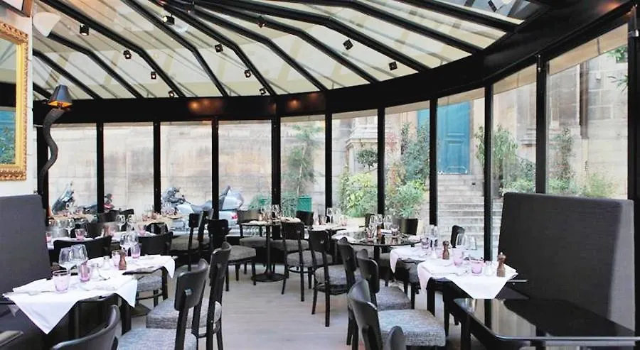 Lumen Louvre 4*
