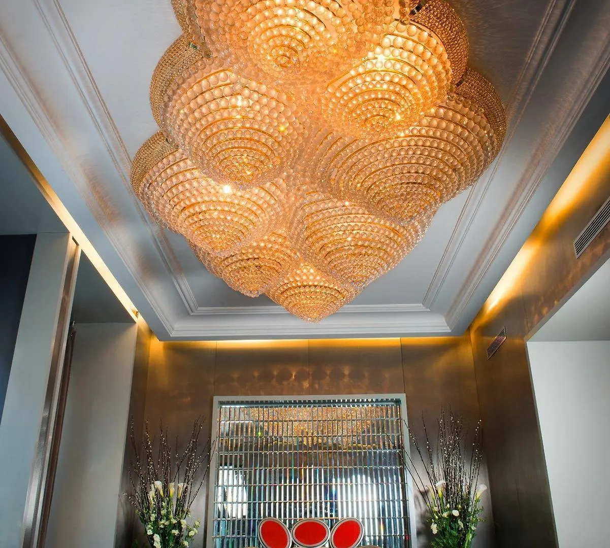 Lumen Louvre Hotel